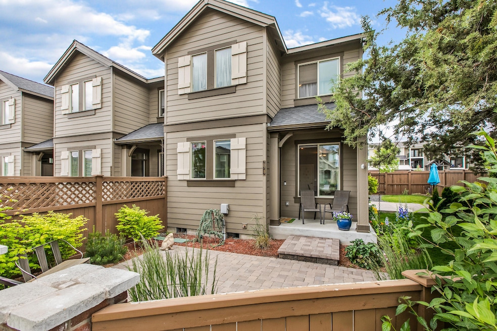 20747 Bouldefield Ave.