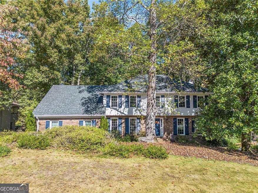 1820 Branch Valley Dr, Roswell, GA 30076 - photo 1