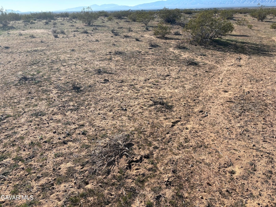 0 Sequoia unit 25008320, California City, CA 93505 - photo 1