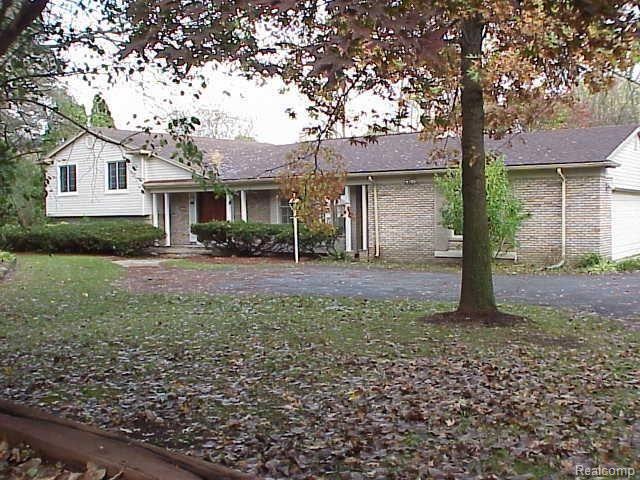 671 E Long Lake Rd, Bloomfield Hills, MI 48304 - photo 1