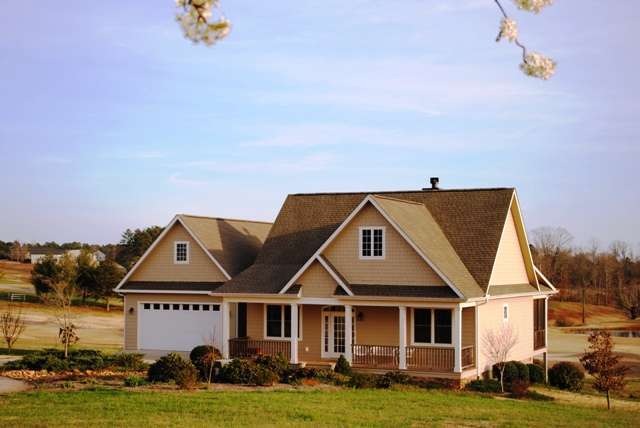 1712 Troon Ln, Walhalla, SC 29691 - photo 1