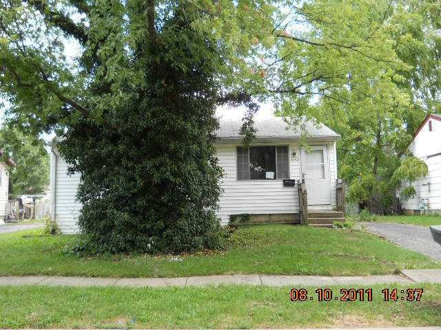 2150 Hampstead Dr, Columbus, OH 43229 - photo 1