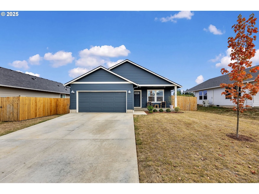 502 Cardinal Ave, Winlock, WA 98596 - photo 1