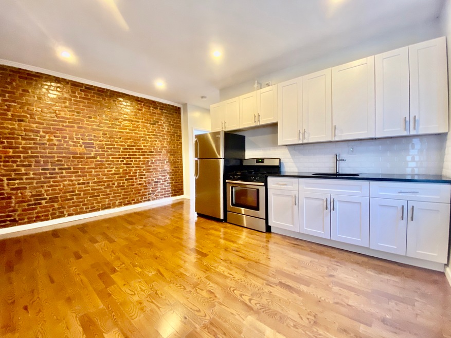 141 Nagle Ave unit 4-F, New York, NY 10040 - photo 1