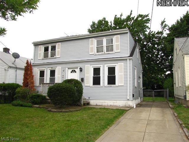 1660 Douglas Rd, Wickliffe, OH 44092 - photo 1