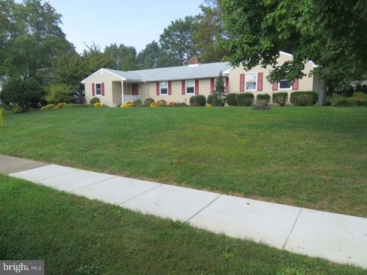 891 Heritage Rd, Moorestown, NJ 08057 - photo 1