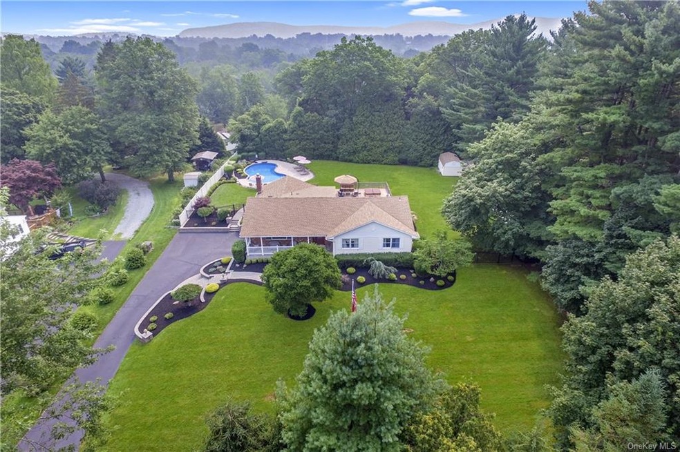 607 Knollwood Ct, Valley Cottage, NY 10989 - photo 1