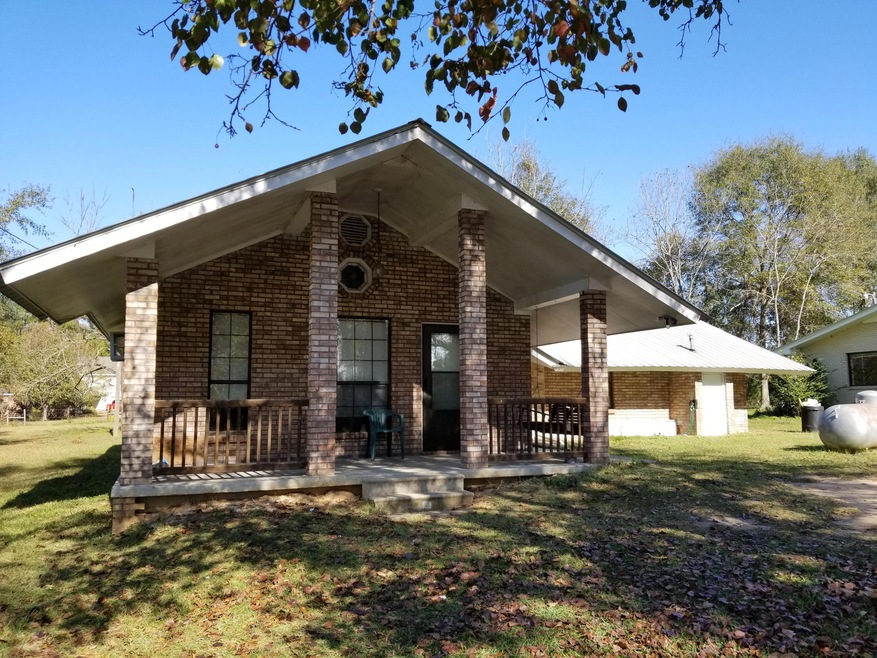 616 Service Rd, Laurel, MS 39443 - photo 1