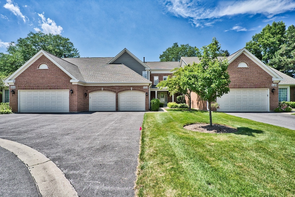 122 Cornell Ct unit 4MK122, Glenview, IL 60026 - photo 1