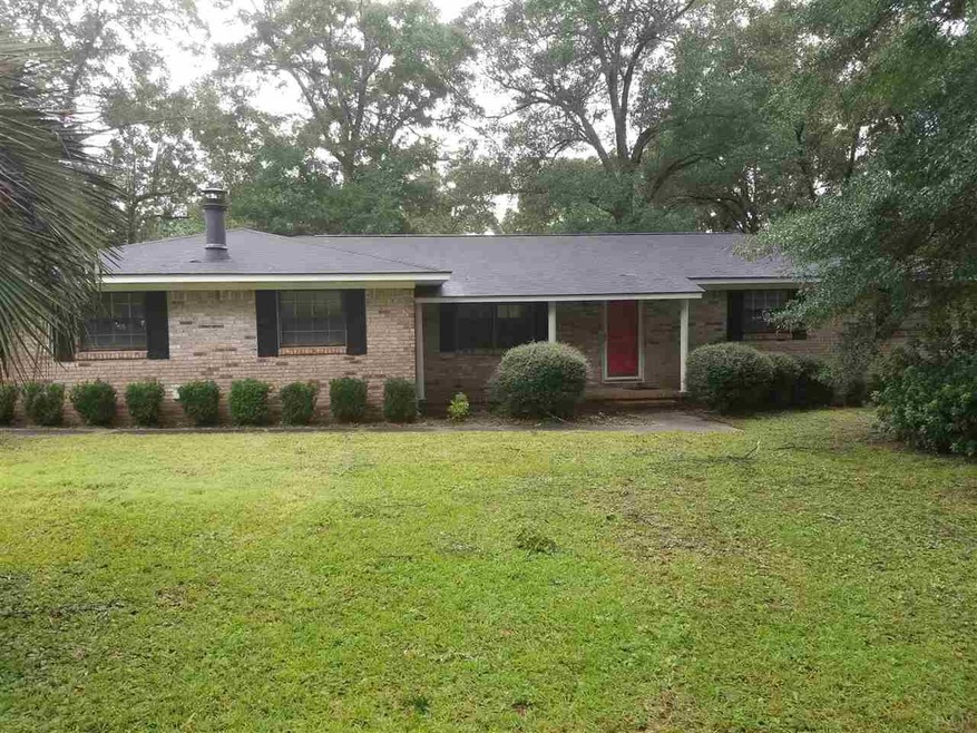 2820 Mandeville Ln, Pensacola, FL 32526 - photo 1