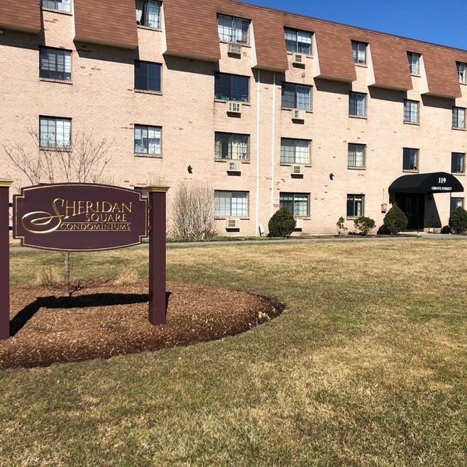 135 Grove St unit 141, Rockland, MA 02370 - photo 1