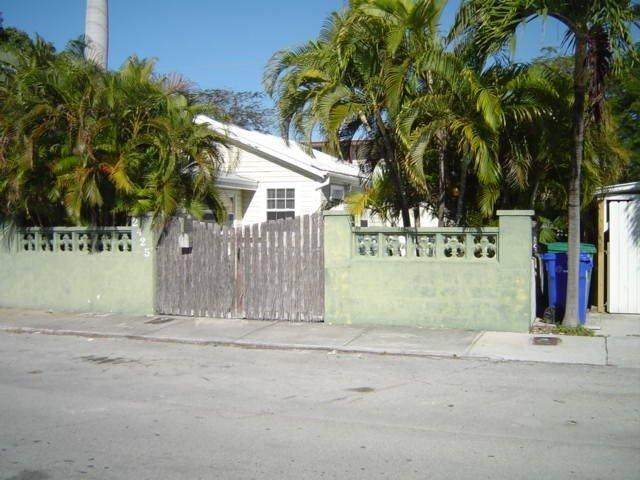 Primary Photo