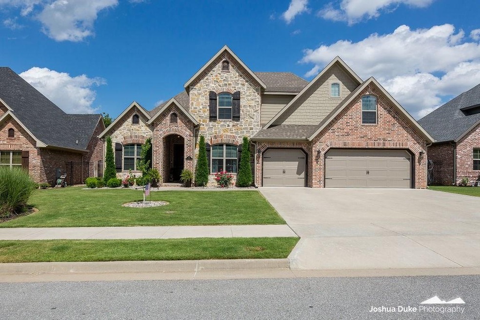 104 NW White Oak Rd, Bentonville, AR 72712 - photo 1