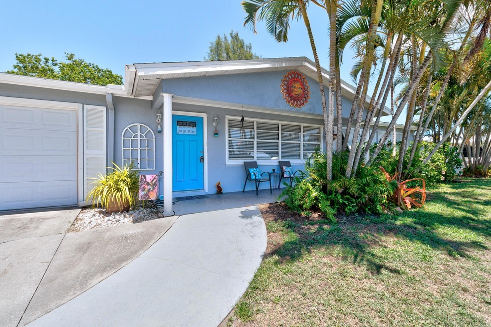 1026 Schumann Dr, Sebastian, FL 32958 - photo 1