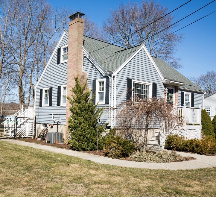 14 Blossom Ln, Weymouth, MA 02188 - photo 1