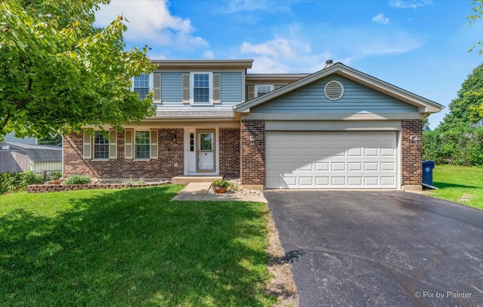 325 Country Ln, Algonquin, IL 60102 - photo 1