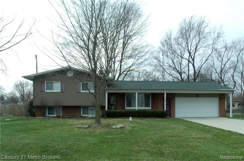 4468 Westmont Dr, Flint, MI 48507 - photo 1