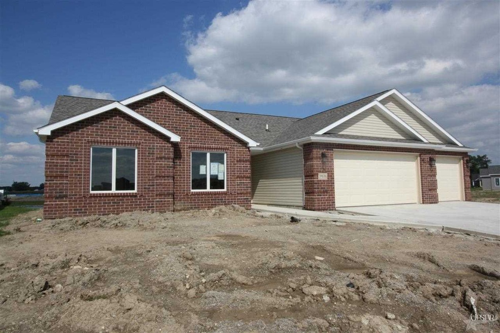 9831 Chapmans Blvd, Fort Wayne, IN 46835 - photo 1