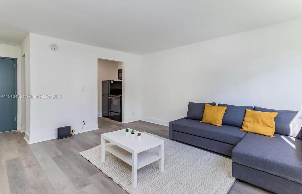 143 SW 9th St unit 206, Miami, FL 33130 - photo 1