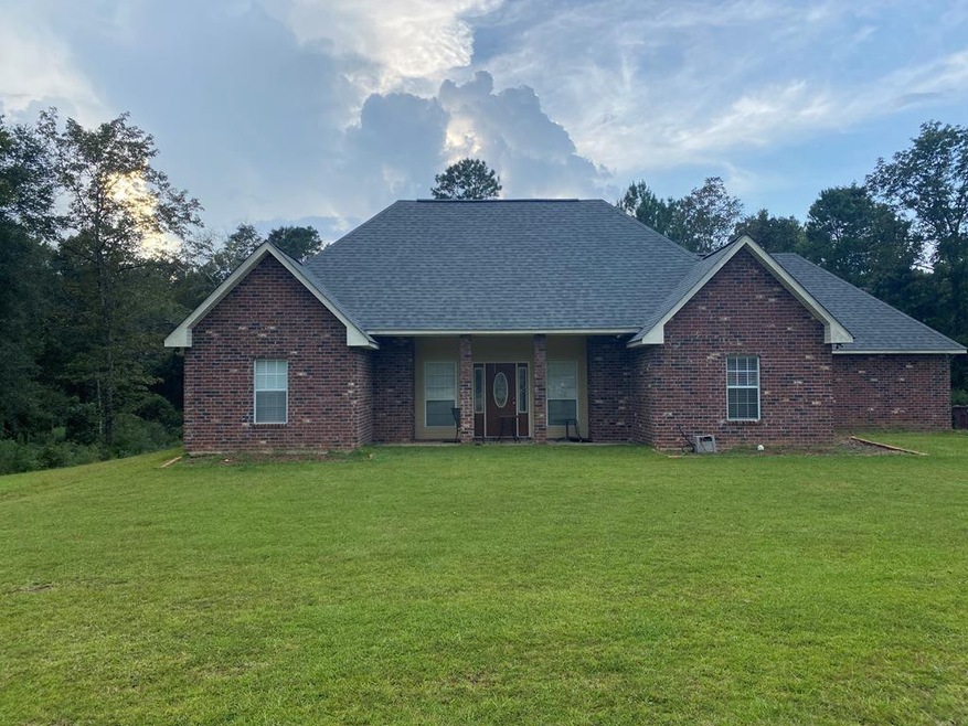 1029 Hillcrest Farms Ln, Summit, MS 39666 - photo 1