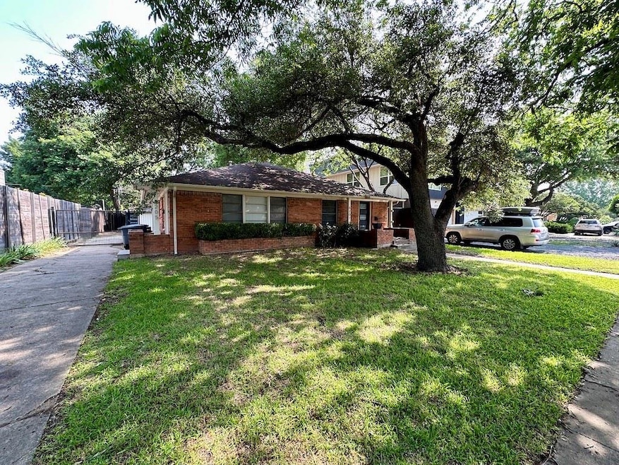 6205 Saint Moritz Ave, Dallas, TX 75214 - photo 1