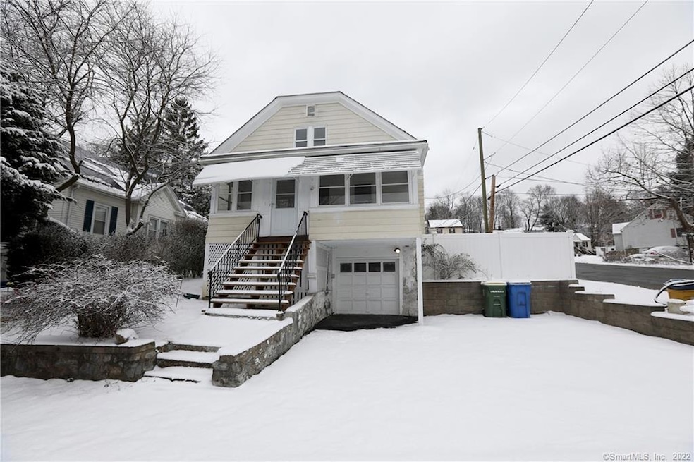 4 Lyndale Ave, Waterbury, CT 06705 - photo 1