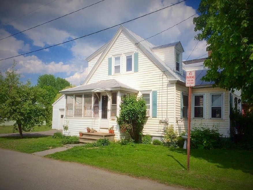 Centrally located in Waterville....
