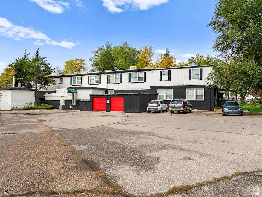 For Sale $3,600,000 • Co-Listing Agent