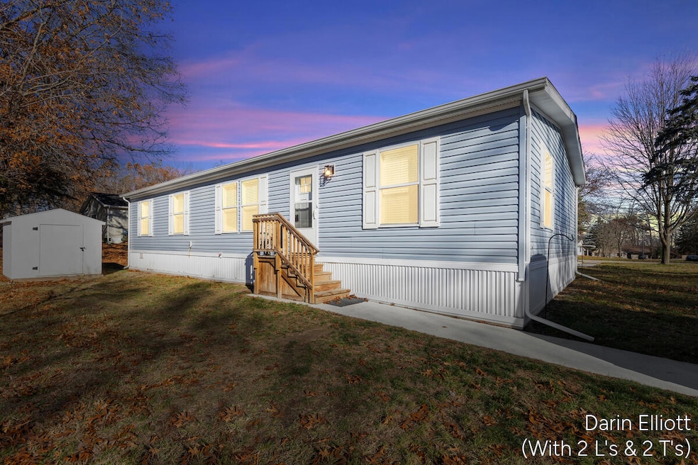 1133 Yeomans St unit 47, Ionia, MI 48846 - photo 1