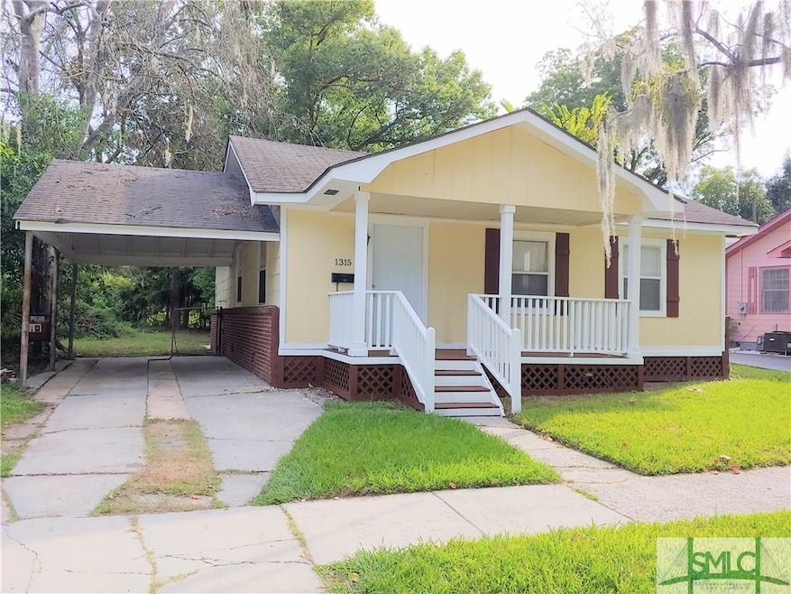 1315 E Park Ave, Savannah, GA 31404 - photo 1