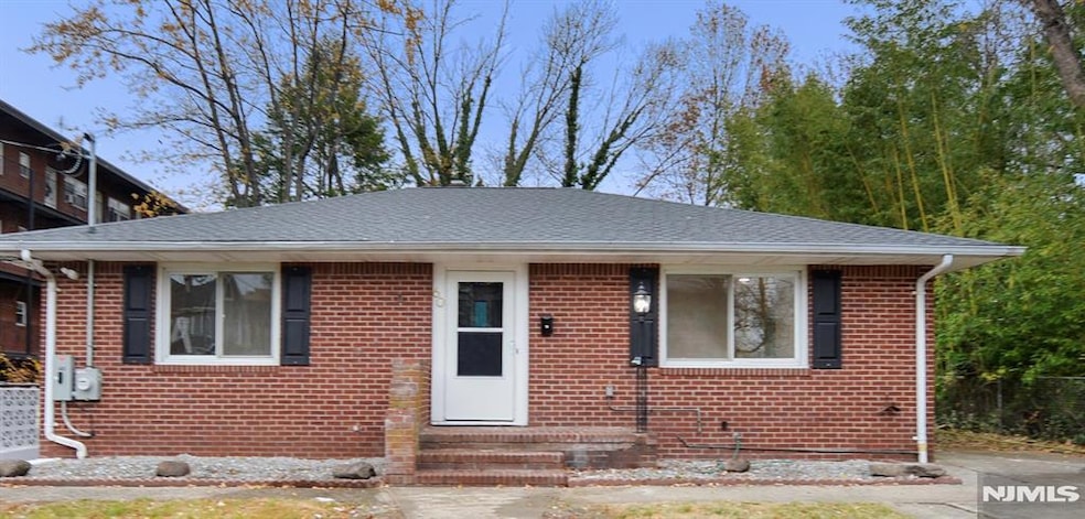 60 Poplar Ave, Hackensack, NJ 07601 - photo 1