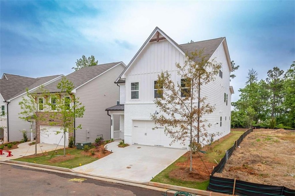 612 Avondale Park Cir