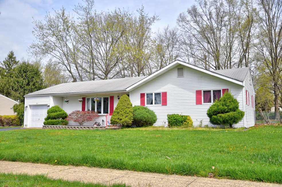 164 Throckmorton Ln, Old Bridge, NJ 08857 - photo 1