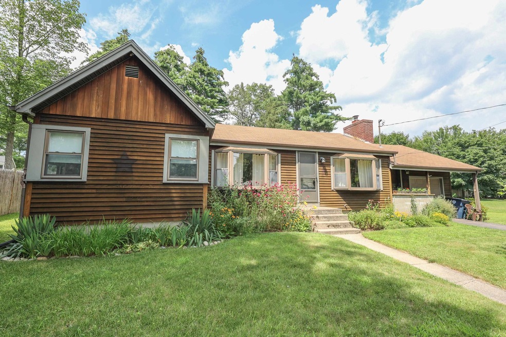 134 Hills Ferry Rd, Nashua, NH 03064 - photo 1