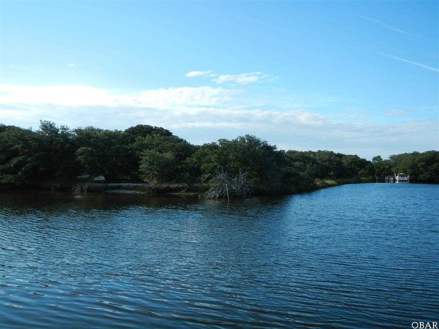 Over 230 feet of waterfront