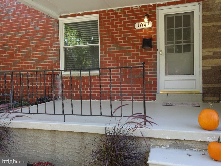 1044 Middleborough Rd, Essex, MD 21221 - photo 1