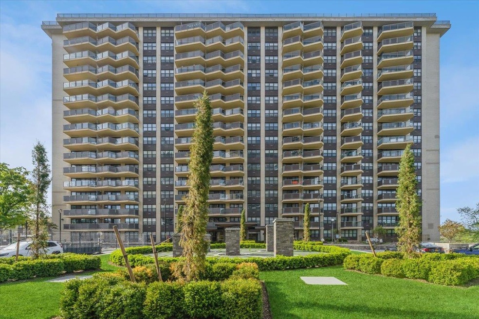 The Versailles unit 4E, Bayside, NY 11360 - photo 1