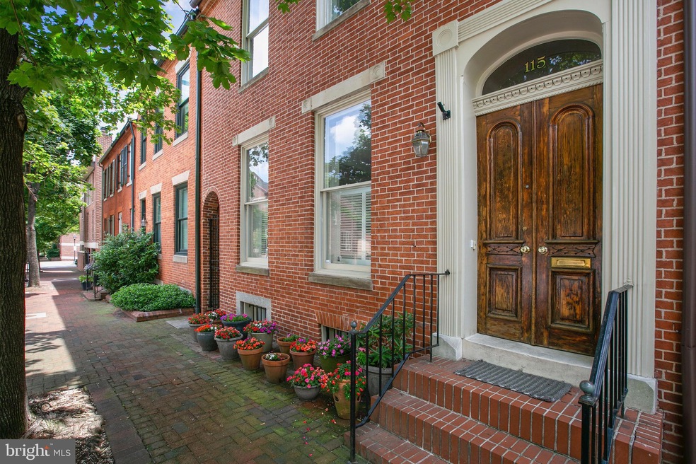 115 W Barre St, Baltimore, MD 21201 - photo 1