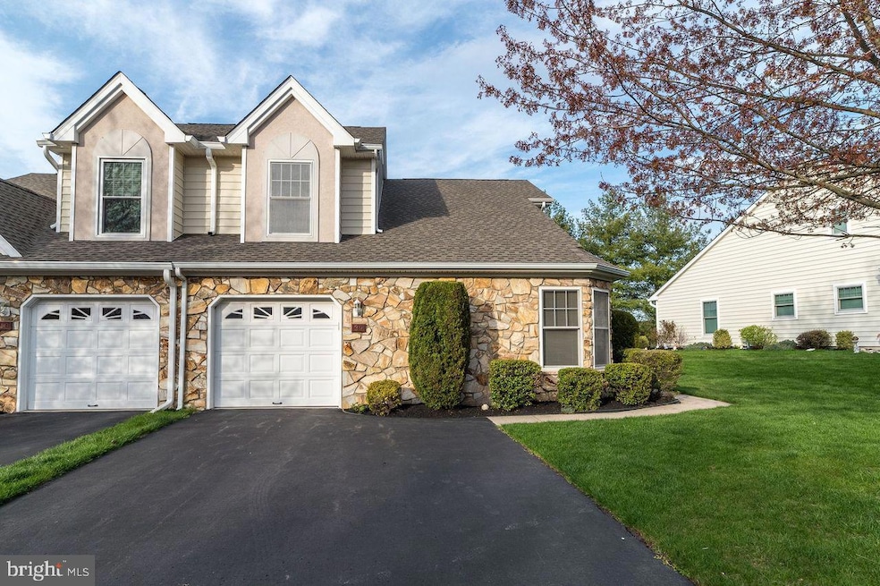 39 Ashley Dr, Warminster, PA 18974 - photo 1