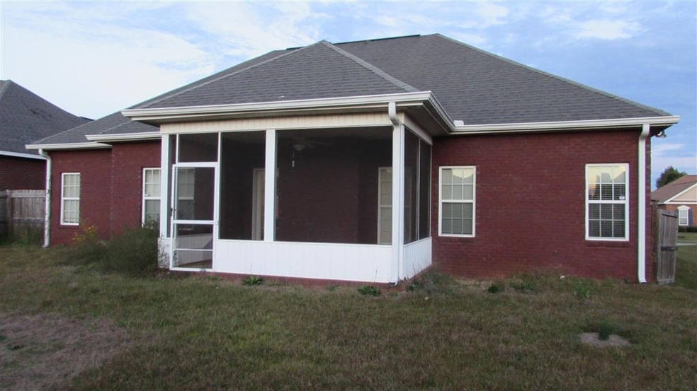 110 Manchester Ln, Byron, GA 31008 - photo 1