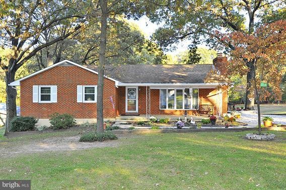 7907 Elizabeth Rd, Pasadena, MD 21122 - photo 1