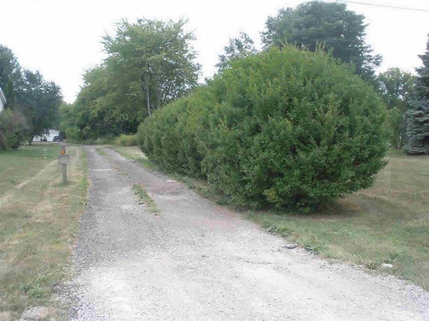 5130 E Coldwater Rd, Flint, MI 48506 - photo 1