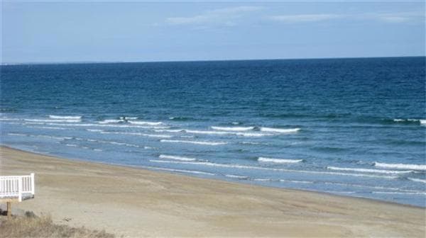 406 N End Blvd unit 4, Salisbury, MA 01952 - photo 1