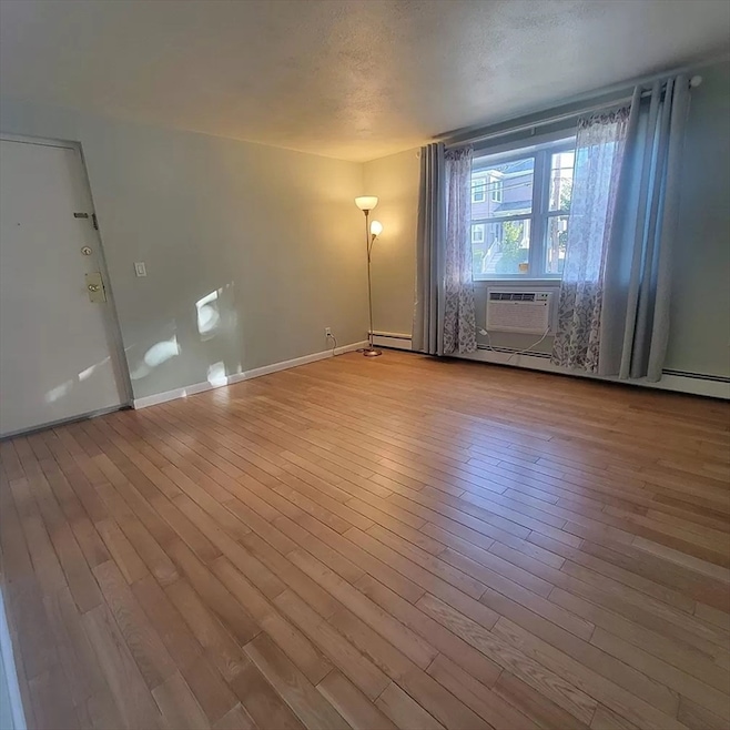 200 Newbury Ave unit 4, Quincy, MA 02171 - photo 1