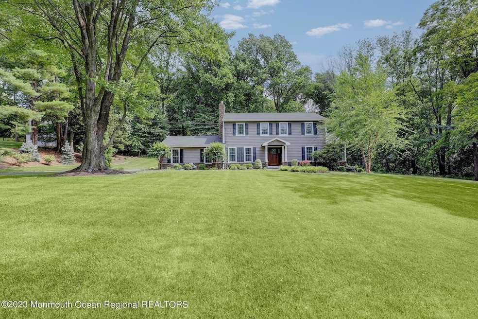 5 Wedgewood Ln, Holmdel, NJ 07733 - photo 1