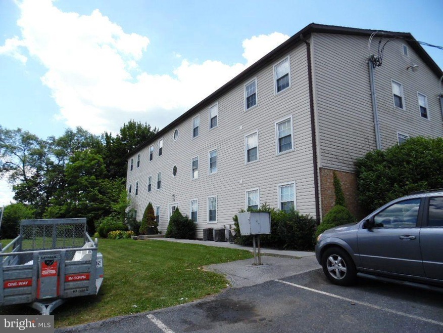 1416 N Shenandoah Ave unit 12, Front Royal, VA 22630 - photo 1