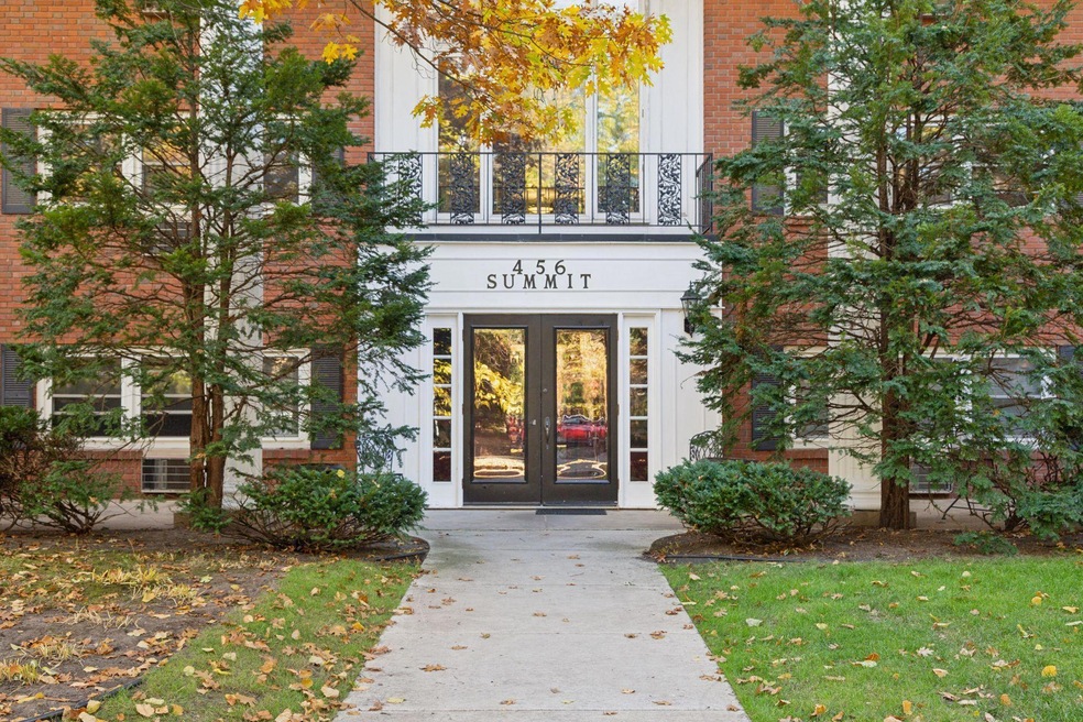 456 Summit Avenue - Prestigious Summit Ave.  Just a Short Walk from the University Club!