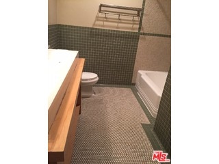 515 E Maple Ave, El Segundo, CA 90245 - photo 1