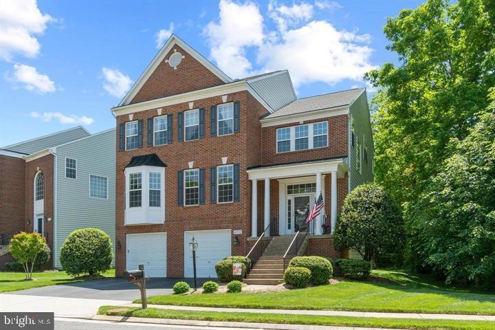 4710 Cochran Place, Centreville, VA 20120 - photo 1