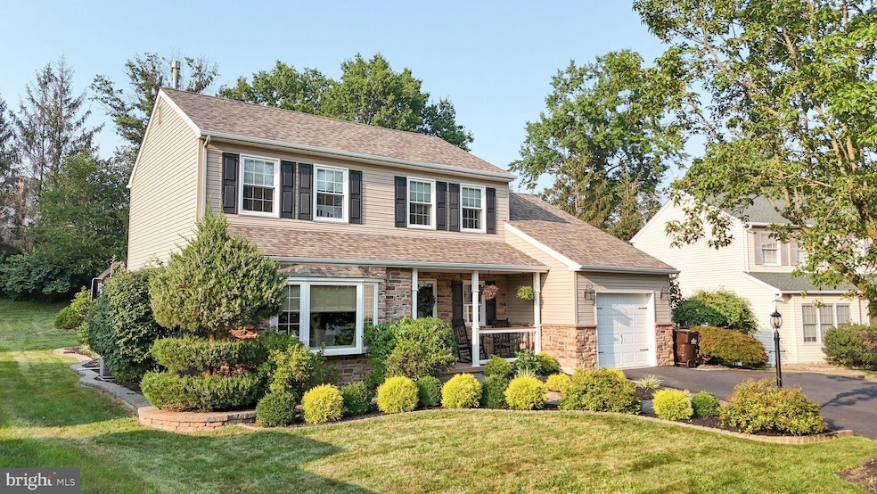 112 Fox Hunt Dr, Souderton, PA 18964 - photo 1